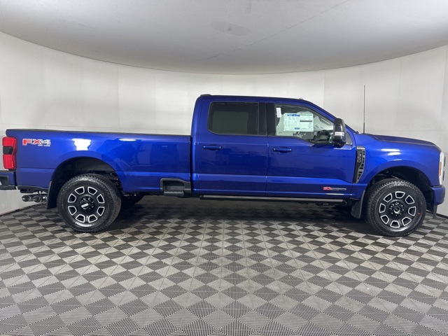 2026 Ford F-350 photo 2