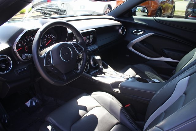 2016 Chevrolet Camaro 2LT photo 3