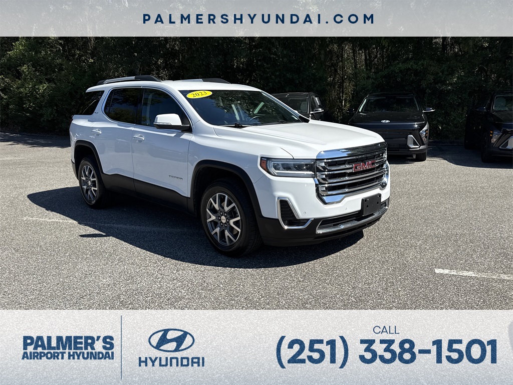 2023 GMC Acadia SLT's photo