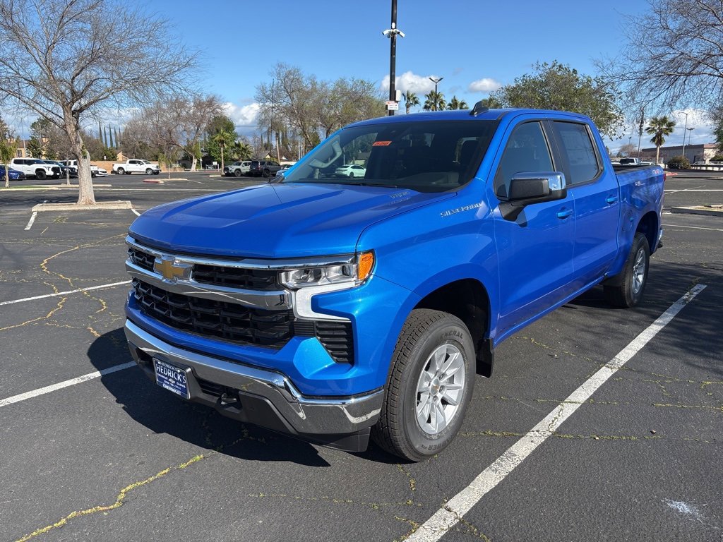 2025 Chevrolet Silverado 1500 LT photo 7