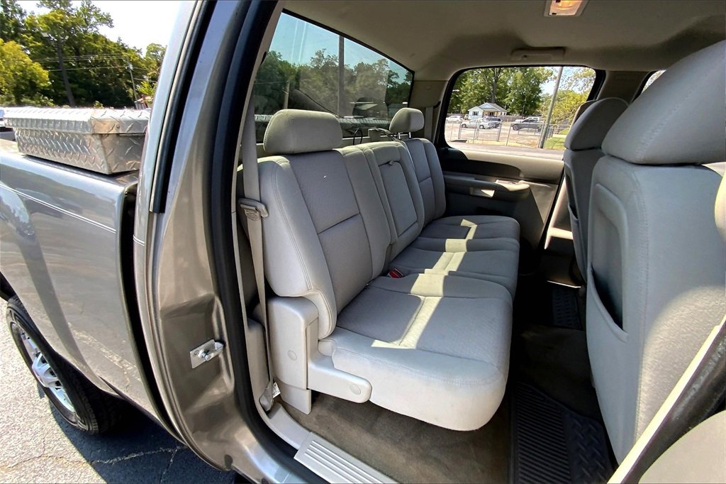 2013 Chevrolet Silverado 2500HD LT photo 26