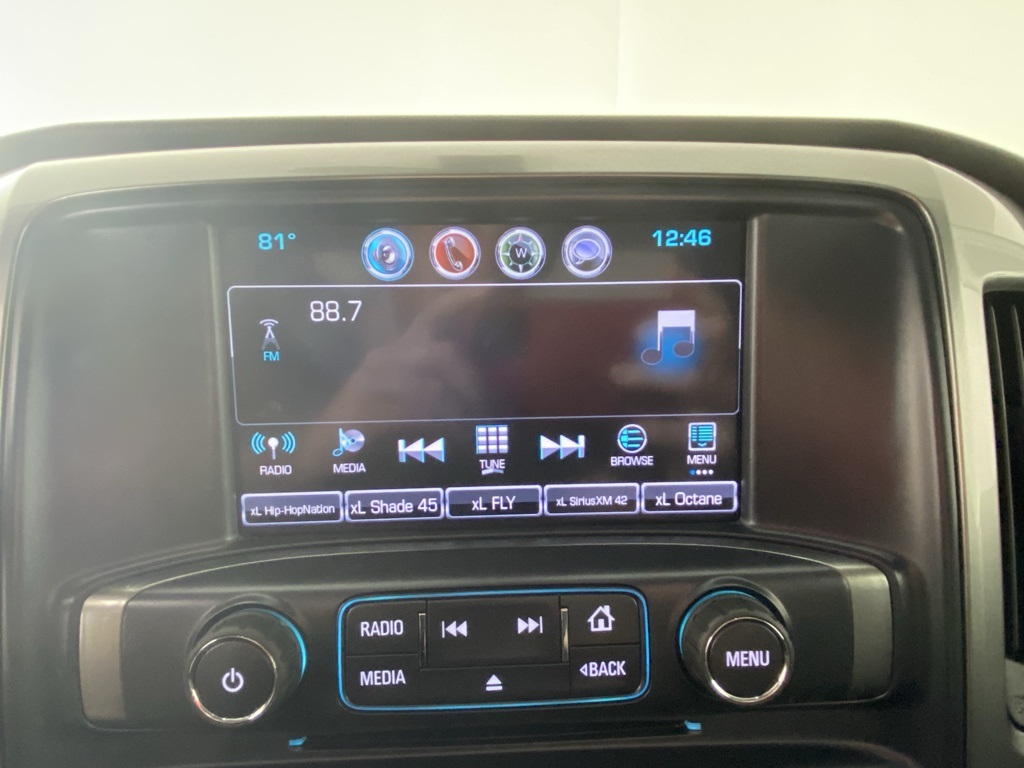 2017 Chevrolet Silverado 1500 LT2 photo 2