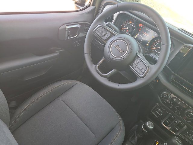 2025 Jeep Wrangler photo 23