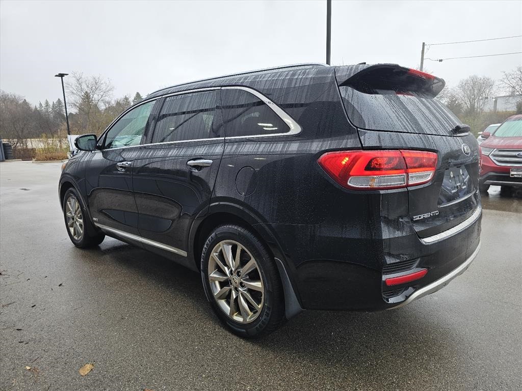 2017 Kia Sorento SX Limited photo 2