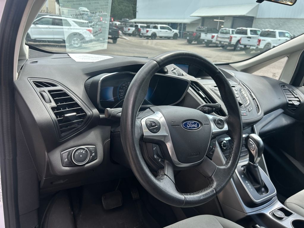 2016 Ford C-Max Hybrid SE photo 7