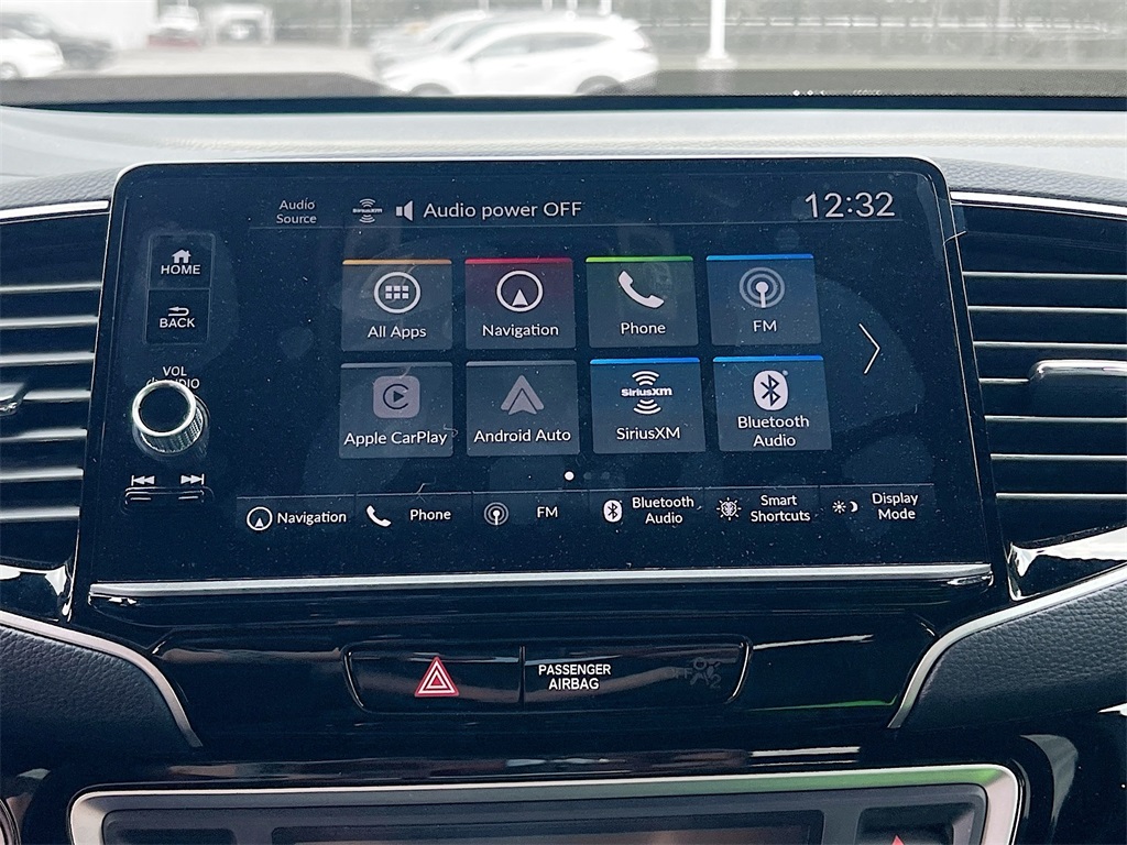 2025 Honda Ridgeline Black Edition photo 6