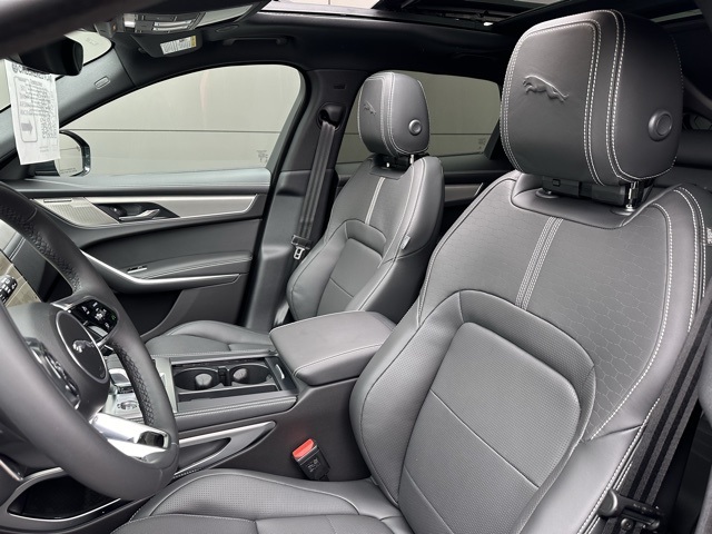 2026 Jaguar F-PACE P250 R-Dynamic S photo 20