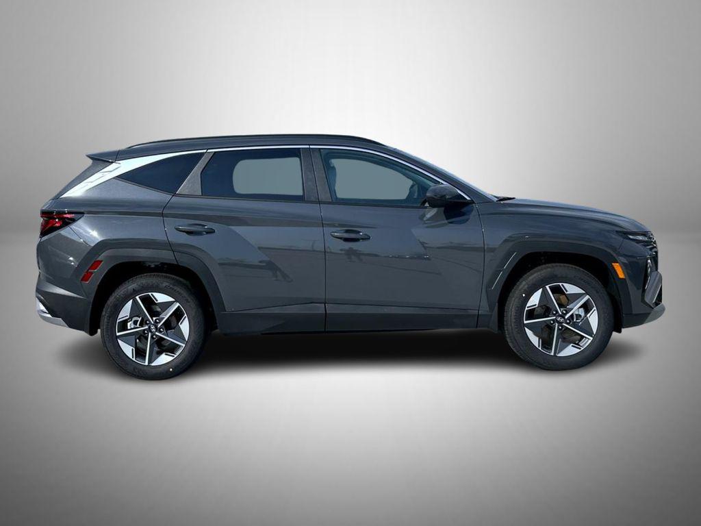 2025 Hyundai Tucson SEL photo 4