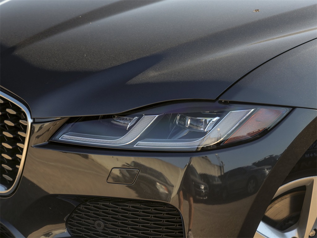 2023 Jaguar F-PACE P250 S photo 2