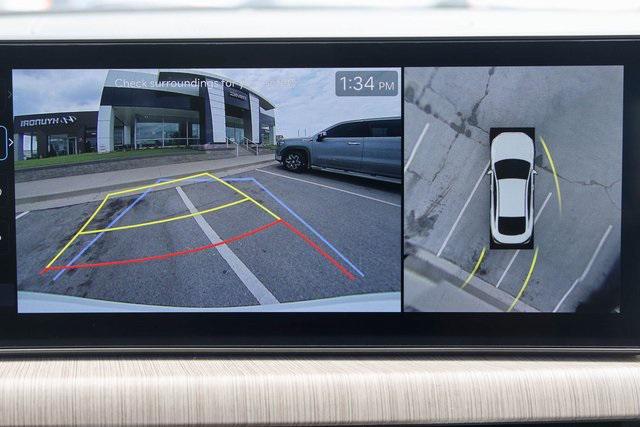 New 2025 White Hyundai Limited image 30