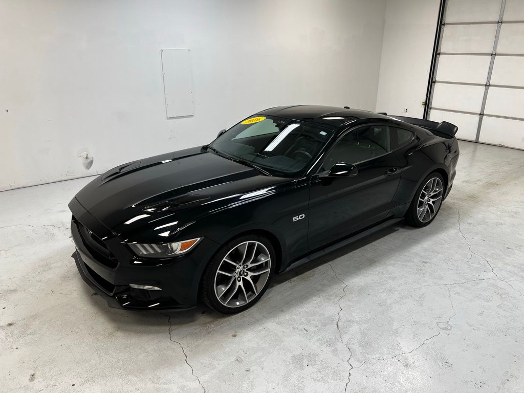 2016 Ford Mustang GT Premium photo 4