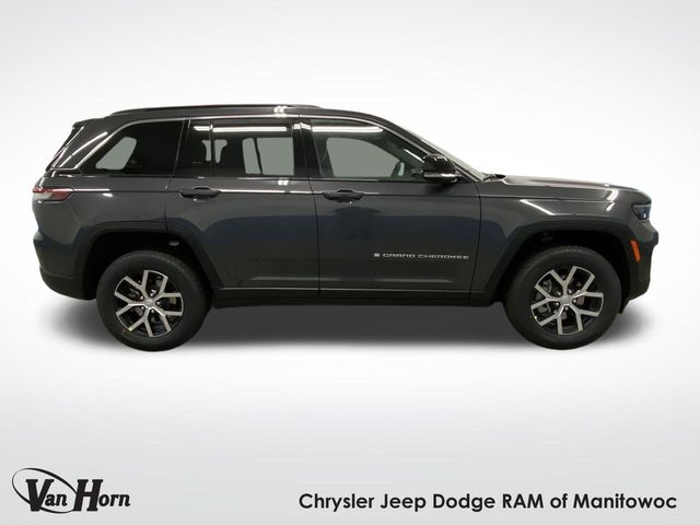 2025 Jeep Grand Cherokee Limited photo 2