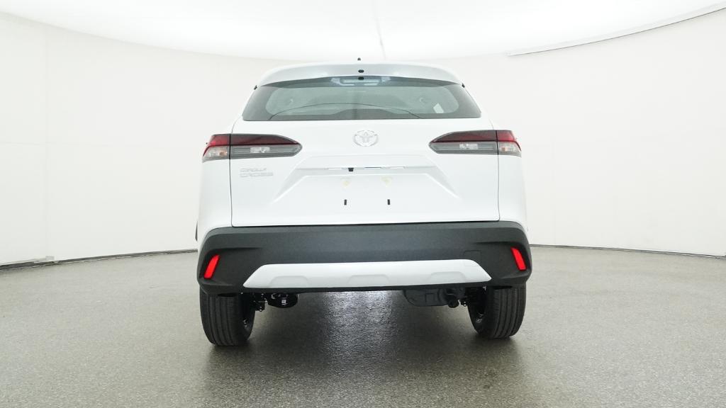 2026 Toyota Corolla Cross L photo 17