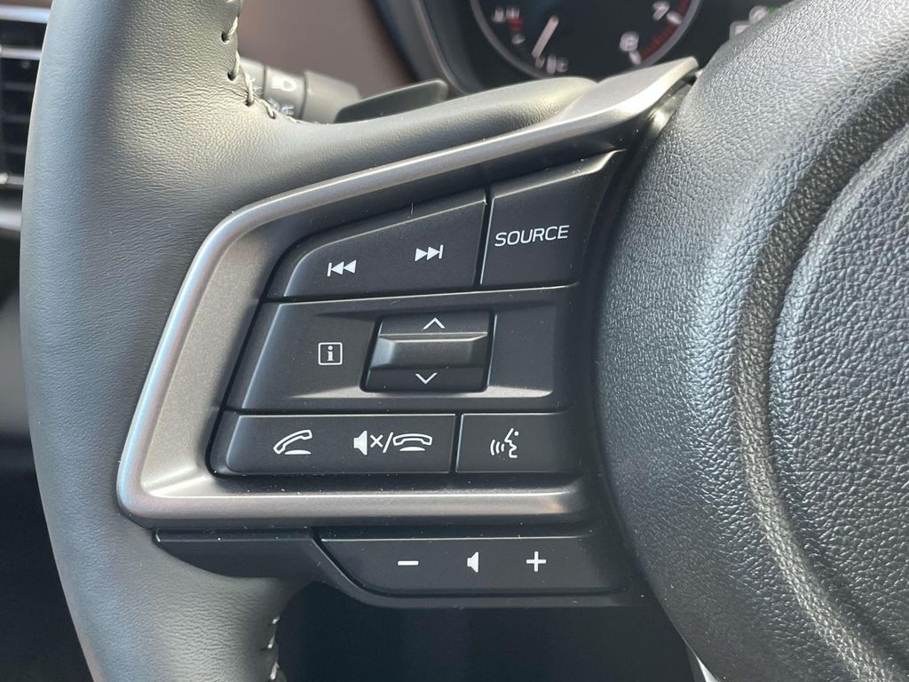 2025 Subaru Outback Touring XT photo 8