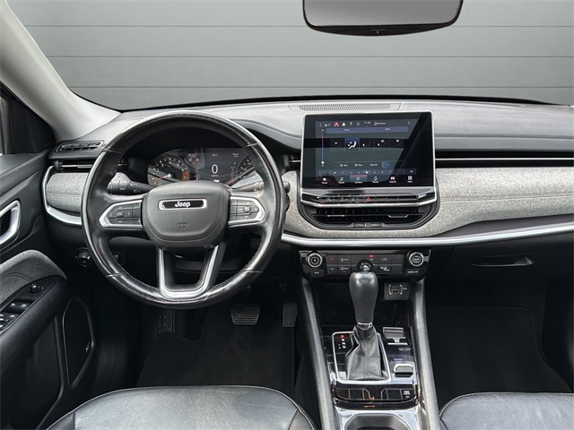 2022 Jeep Compass Latitude Lux photo 12