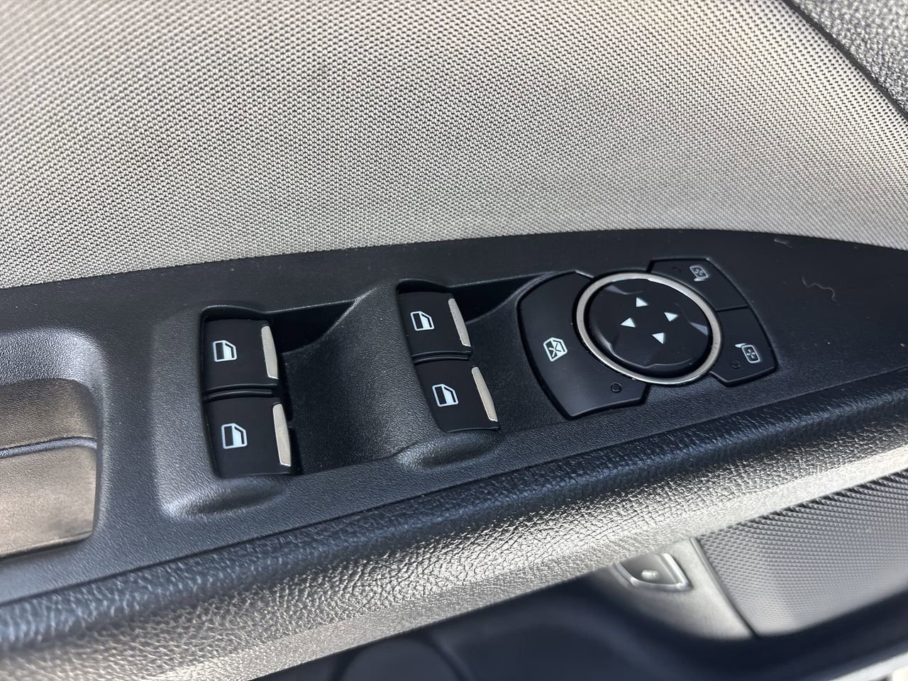 2018 Ford Fusion Hybrid S photo 17