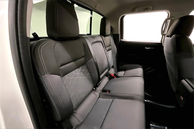 2025 Nissan Frontier SV photo 32