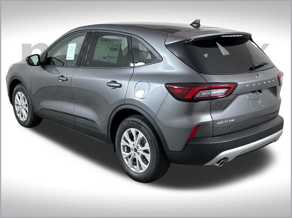 2025 Ford Escape Active photo 3