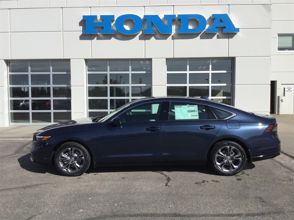 2025 Honda Accord Hybrid EX-L photo 6