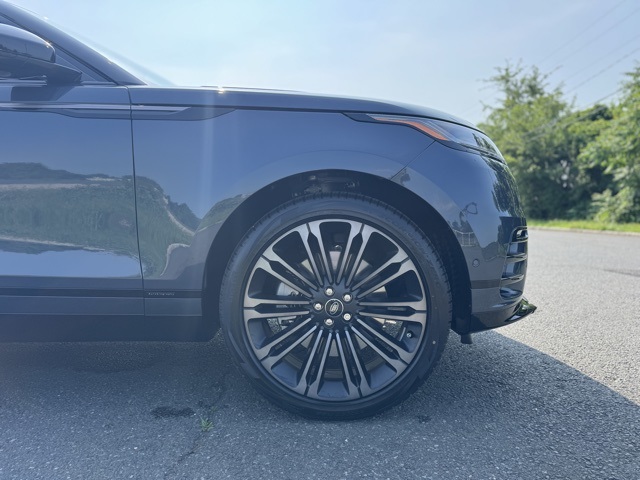 2026 Land Rover Range Rover Velar P400 Autobiography photo 8