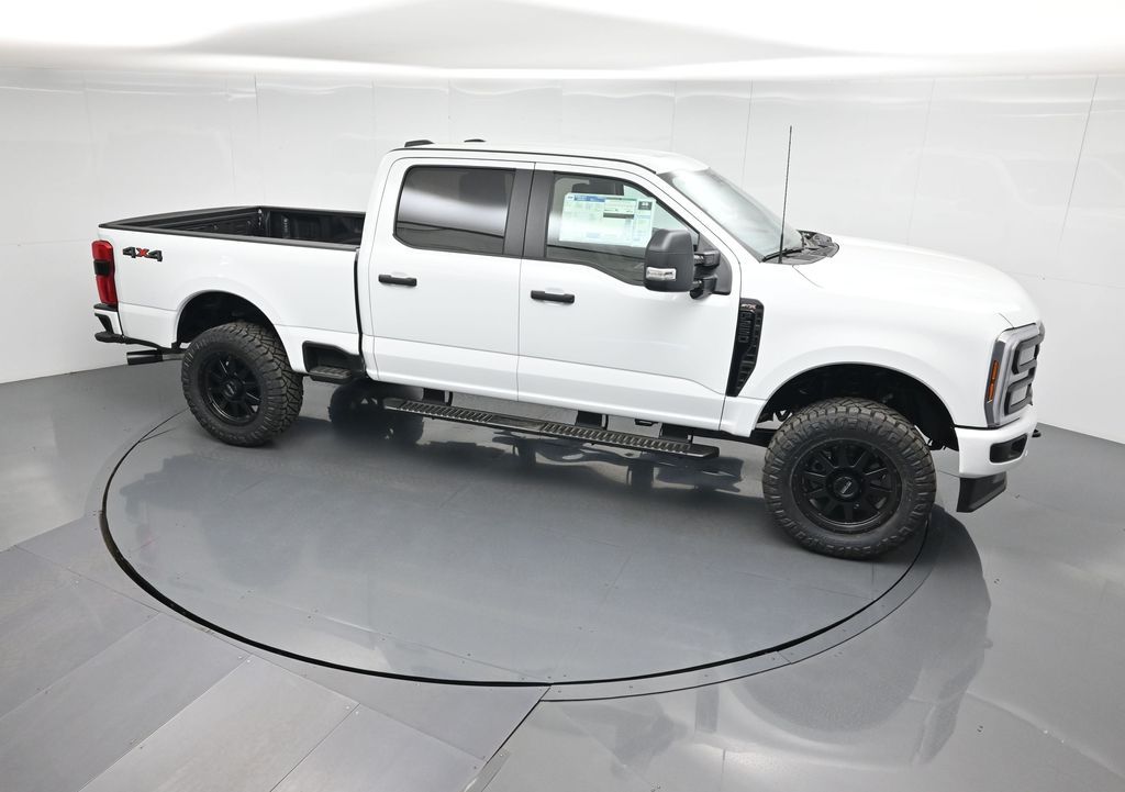 2025 Ford F-250 photo 40