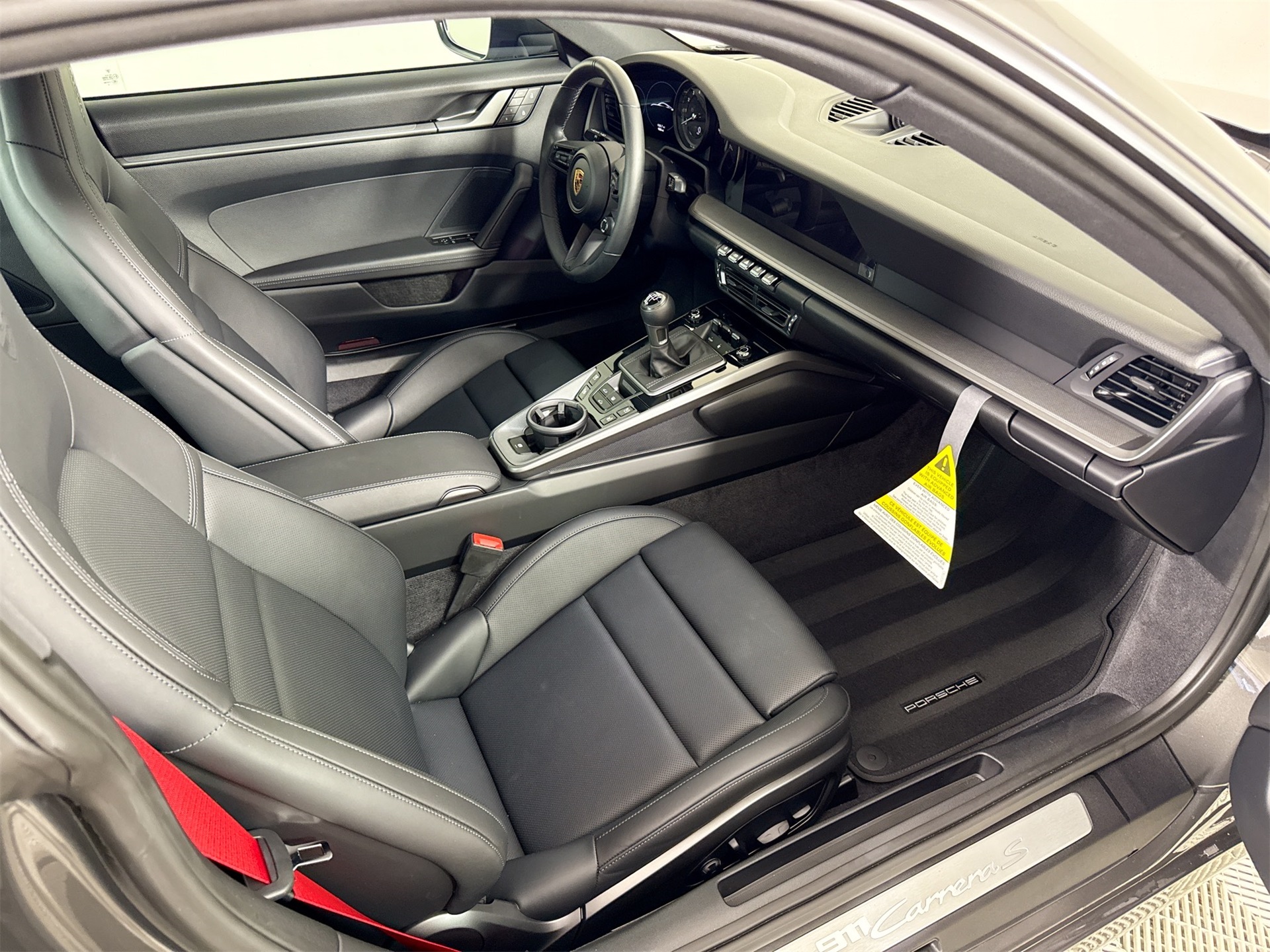2024 Porsche 911 S photo 22