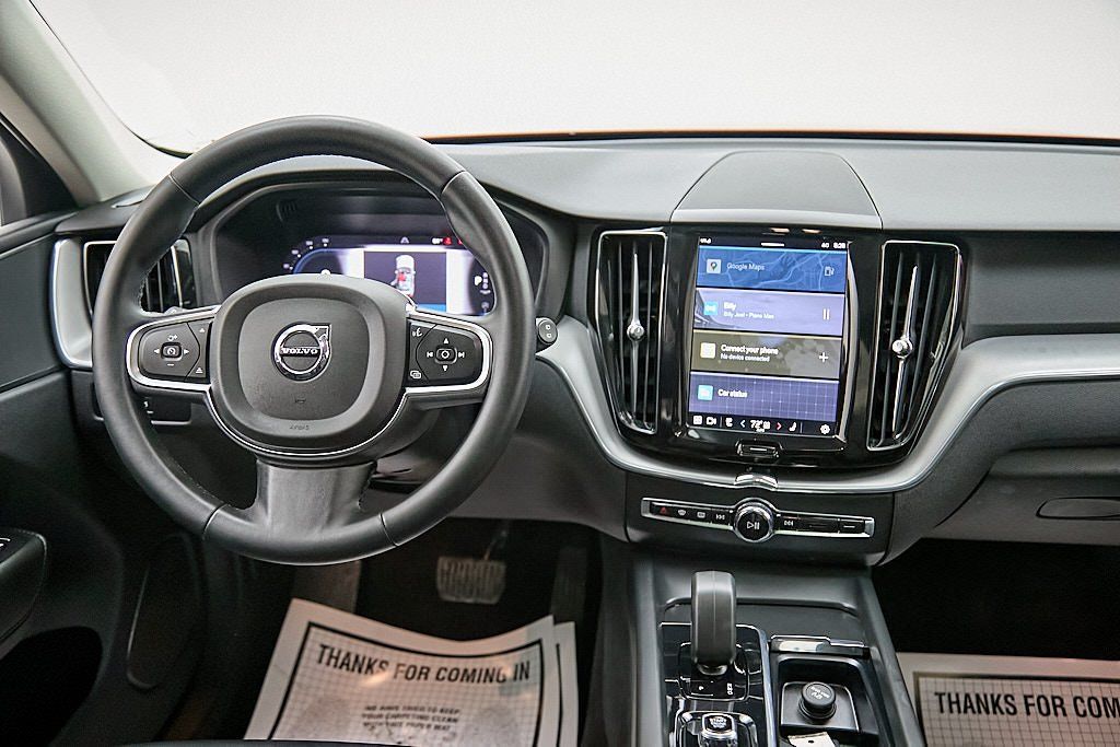 2023 VOLVO XC60 - Image 23