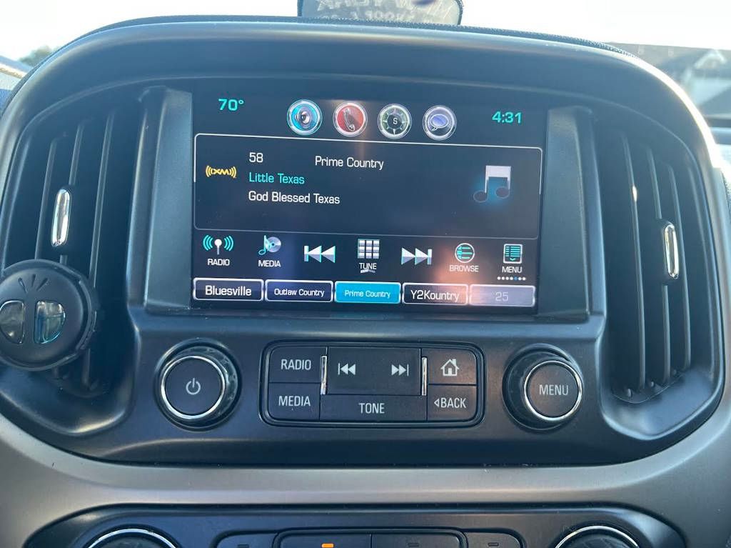 2016 Chevrolet Colorado Z71 photo 4