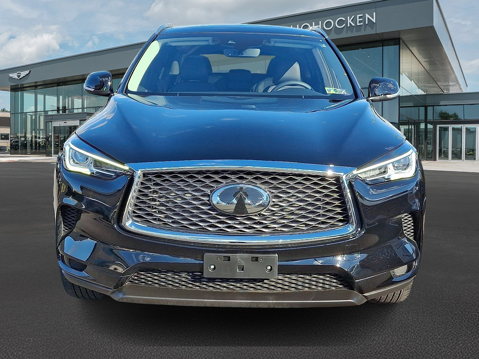 2025 Infiniti QX50 Luxe AWD photo 2