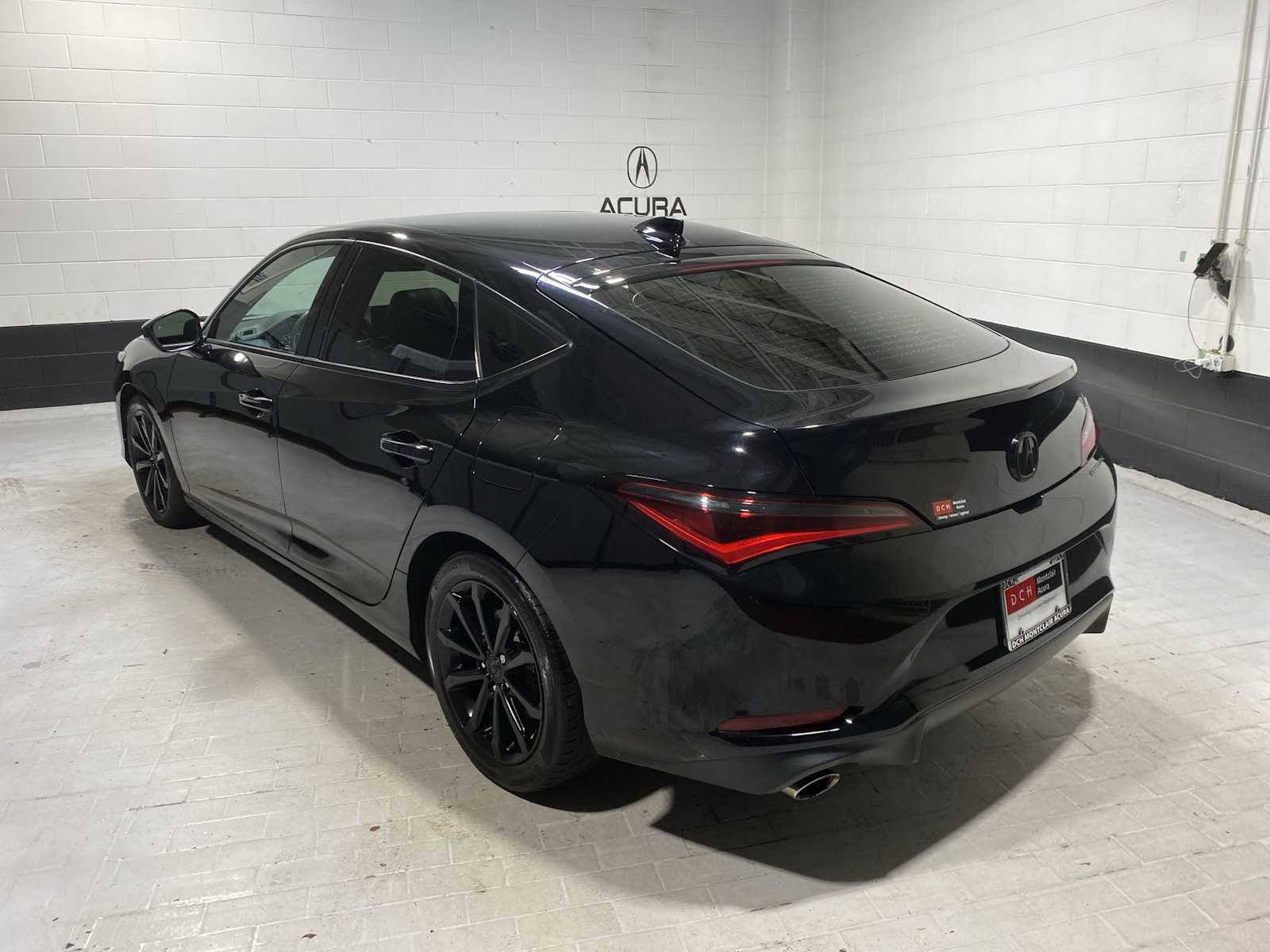 2023 Acura Integra Base photo 4