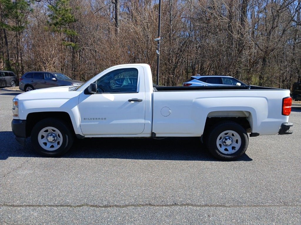 2017 Chevrolet Silverado 1500 photo 2