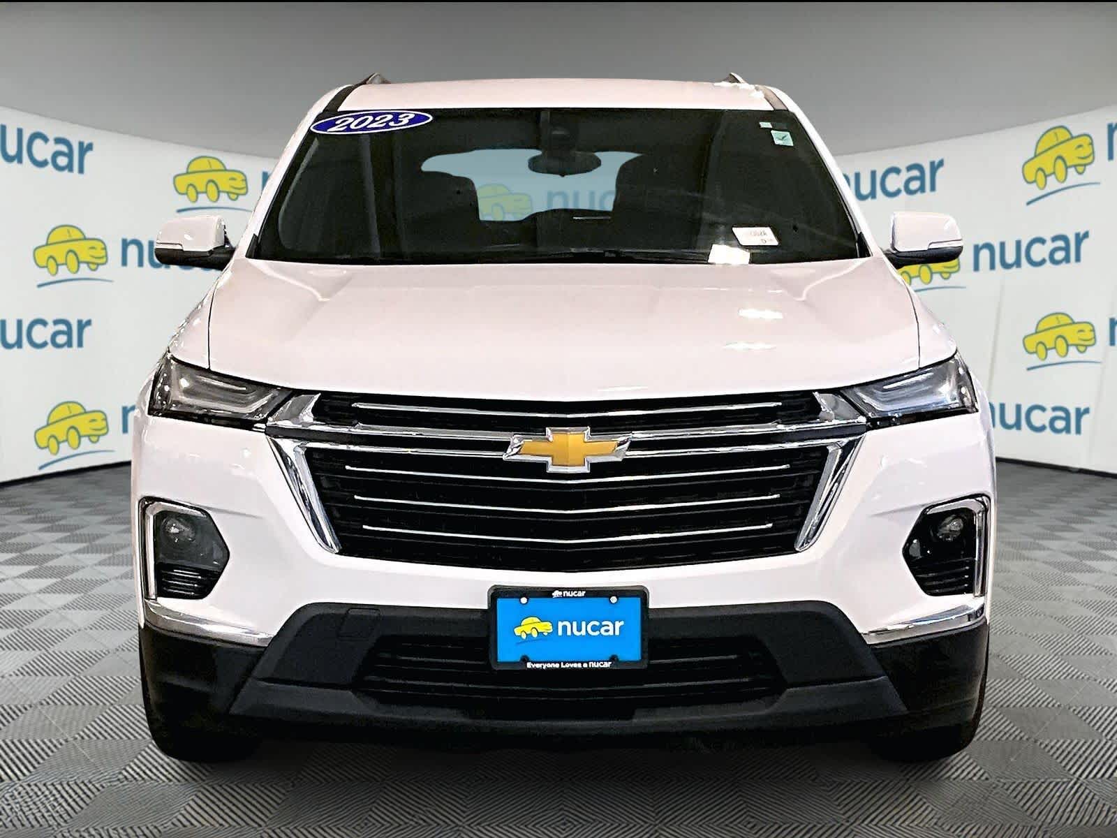 2023 Chevrolet Traverse Cloth photo 2