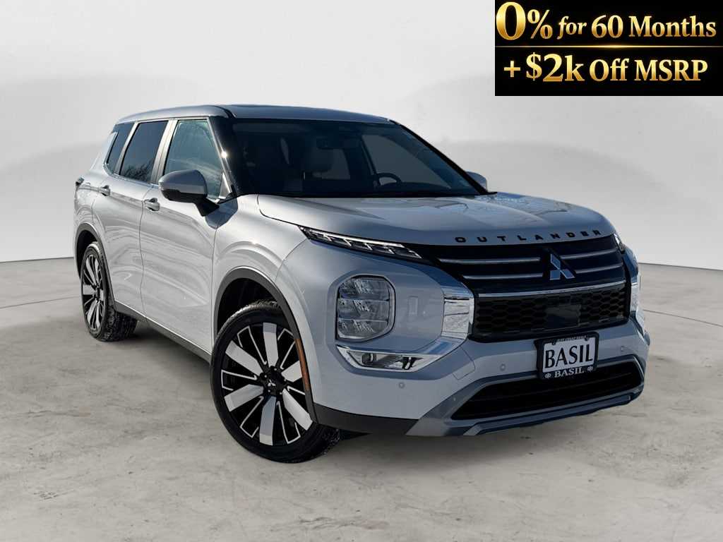 2025 Mitsubishi Outlander Plug-in Hybrid SE's photo