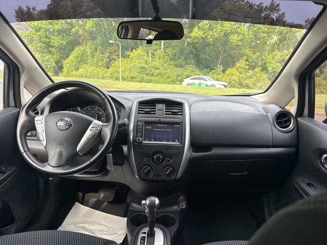 2019 Nissan Versa Note SV photo 11