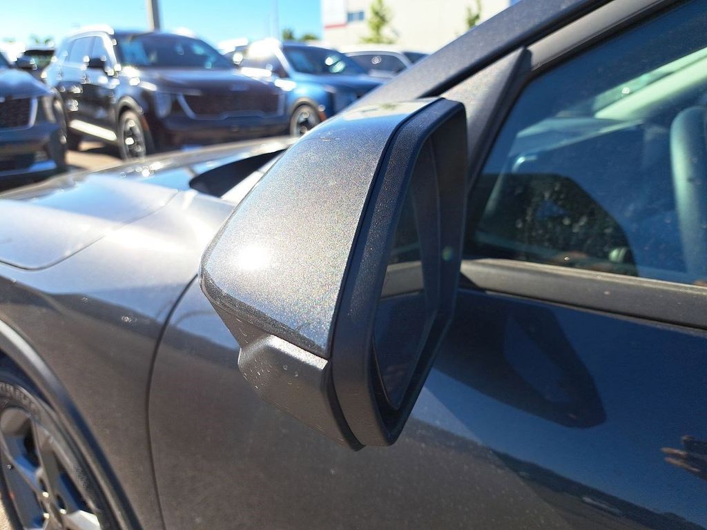 2025 Kia K4 LXS photo 12
