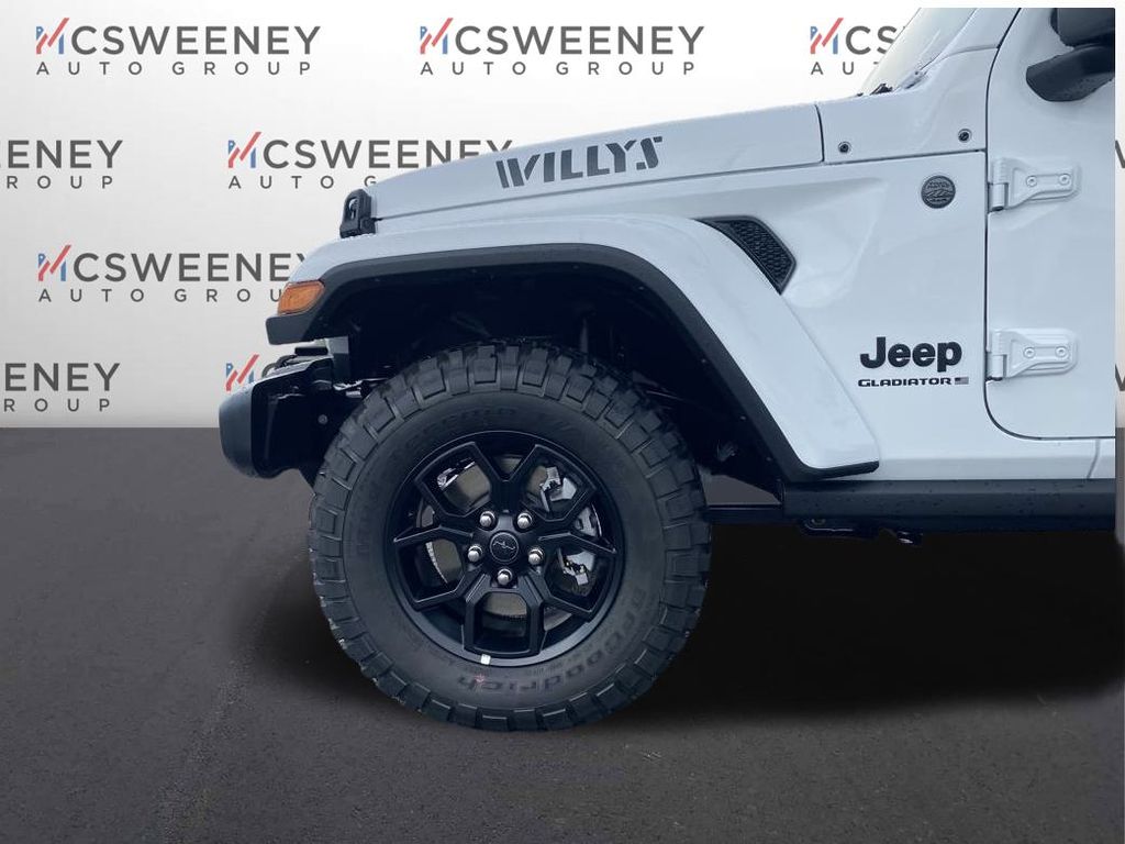 2025 Jeep Gladiator Willys photo 25