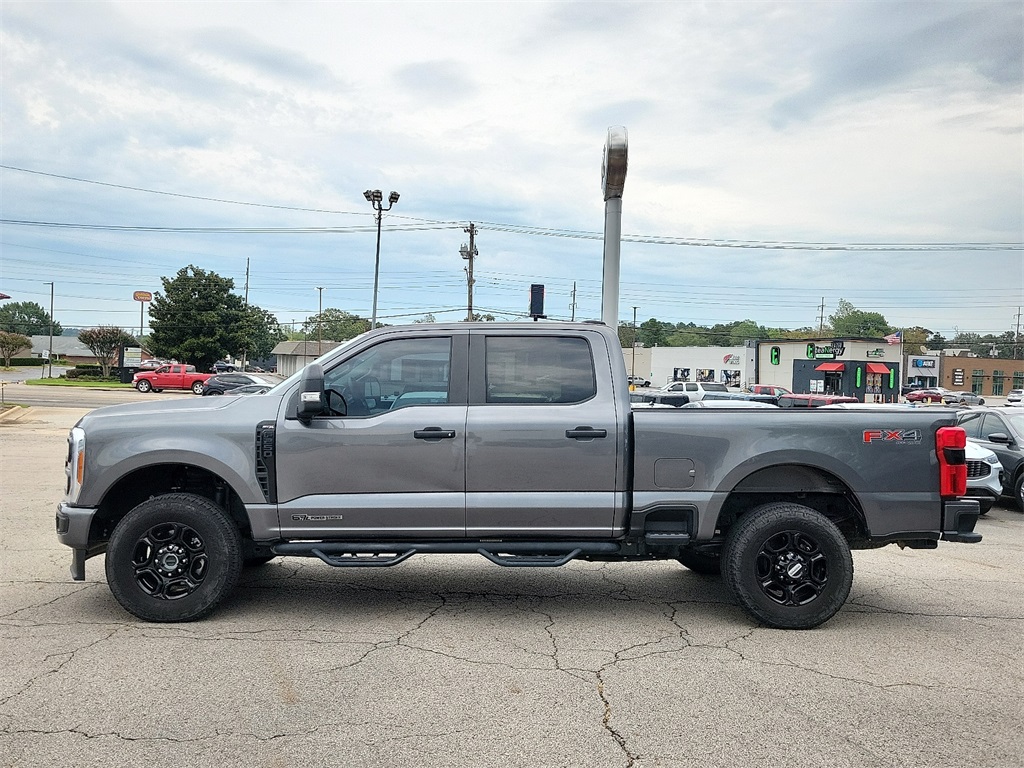 2023 Ford F-250 XL photo 3