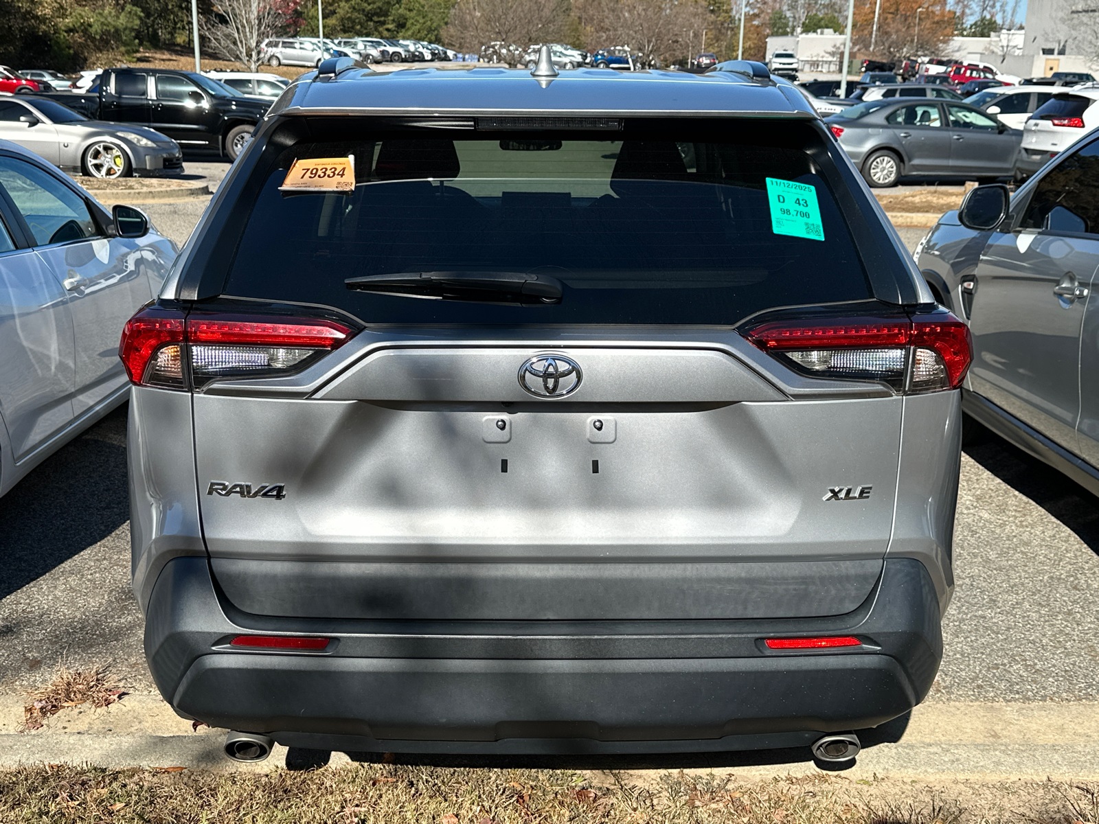 2021 Toyota RAV4 XLE photo 4