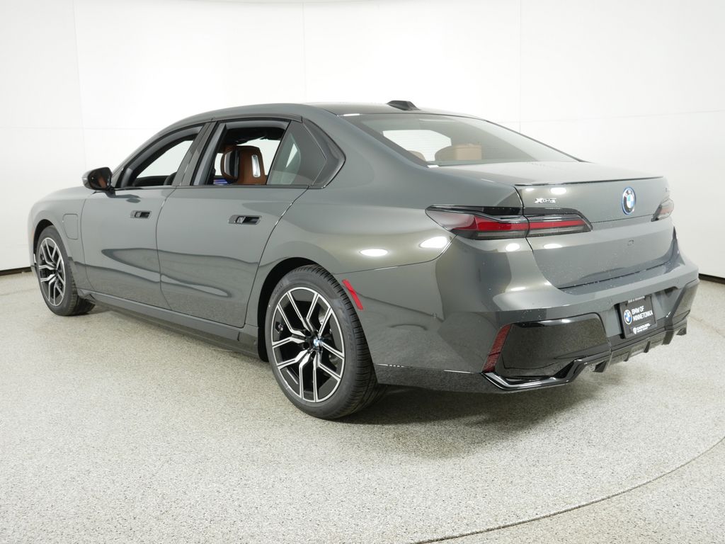 2025 Bmw 750e 750e xDrive photo 12