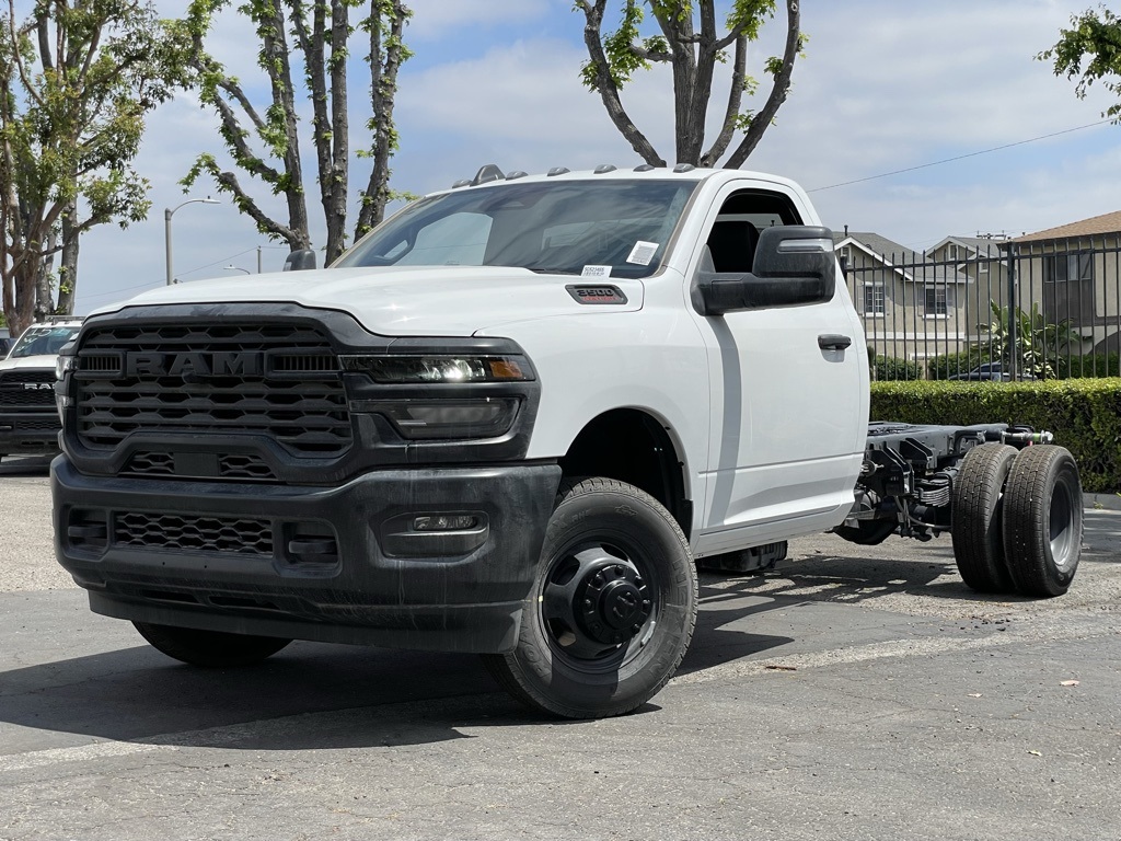 2025 RAM Ram 3500 Chassis Cab Tradesman's photo