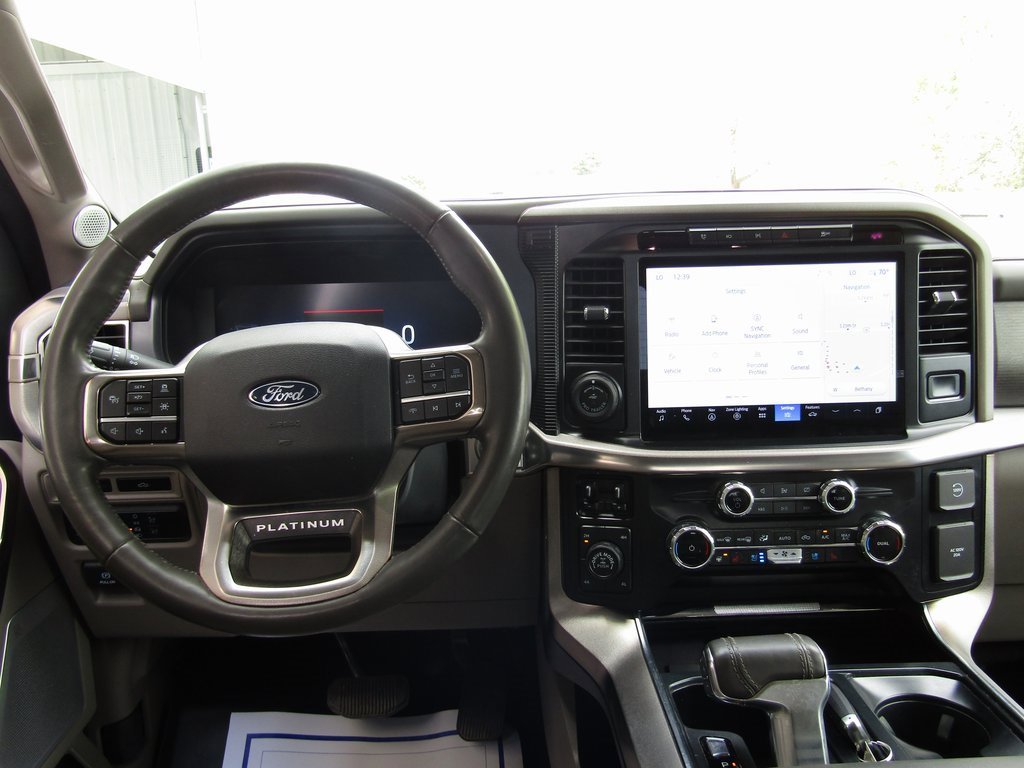 2024 Ford F-150 Platinum photo 4