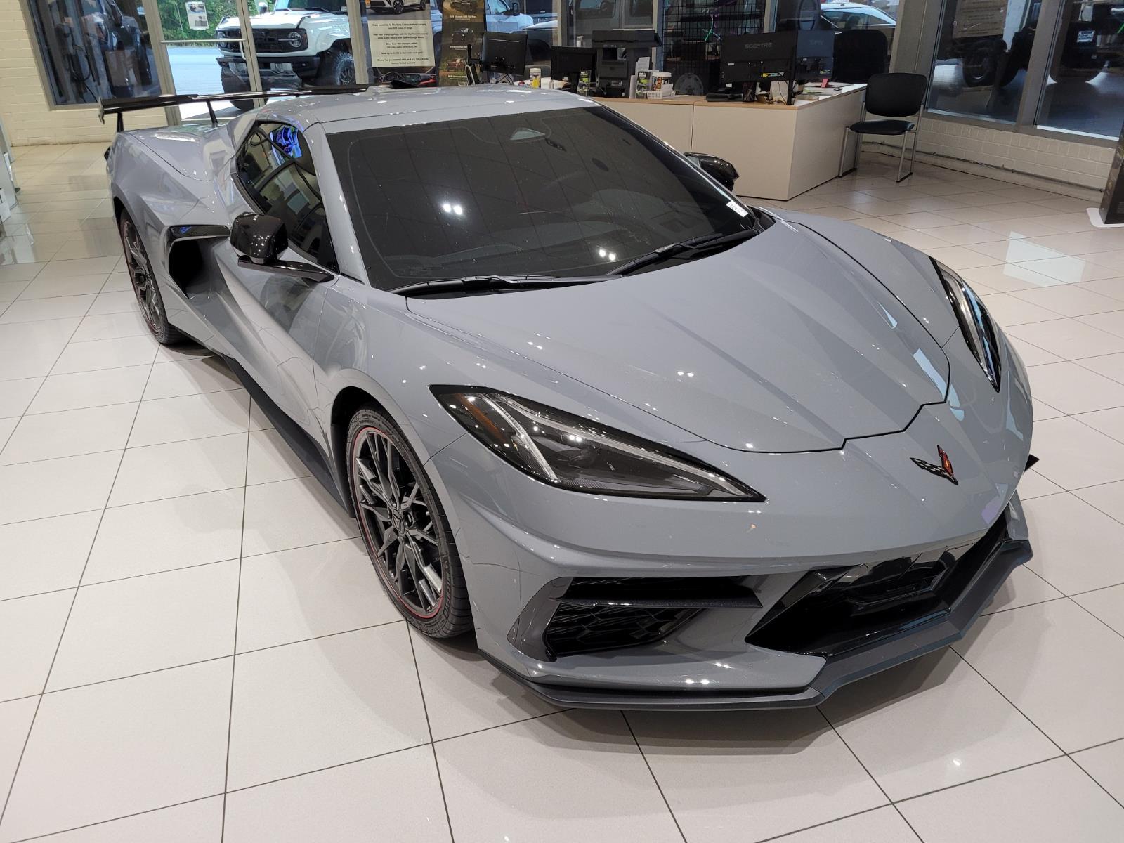 2025 Chevrolet Corvette Stingray 2LT photo 3