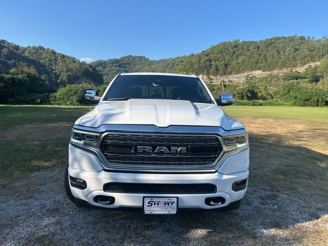 2023 Ram 1500 Limited photo 2