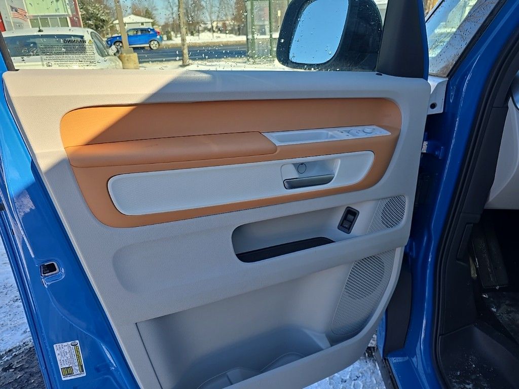 2025 Volkswagen ID. Buzz photo 5