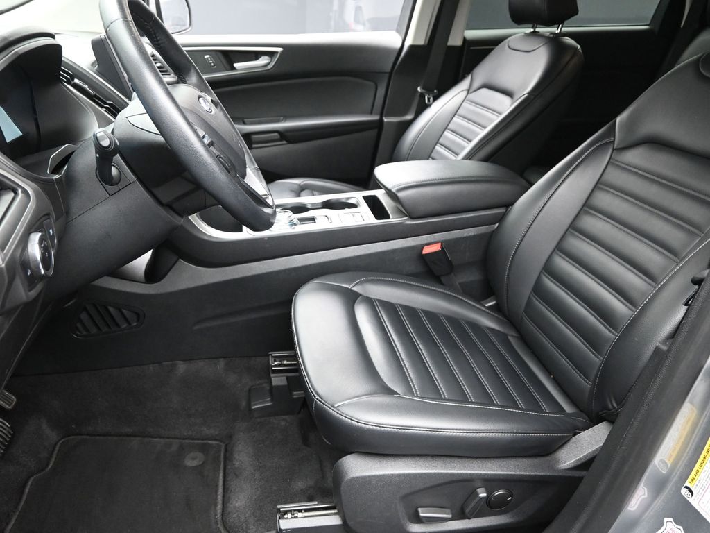 2024 Ford Edge SEL photo 11