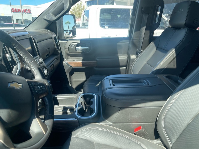 2021 Chevrolet Silverado 3500HD High Country photo 3
