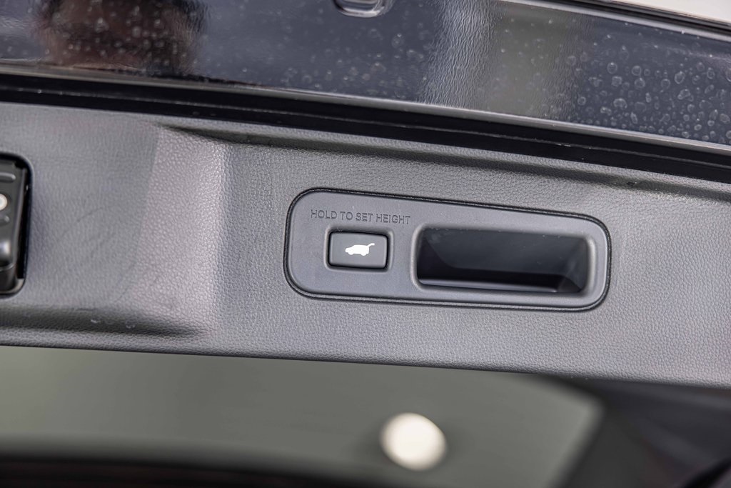 2025 HONDA PILOT - Image 17