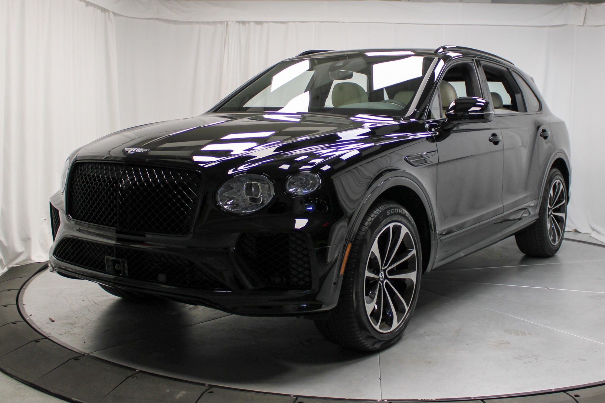2025 Bentley Bentayga