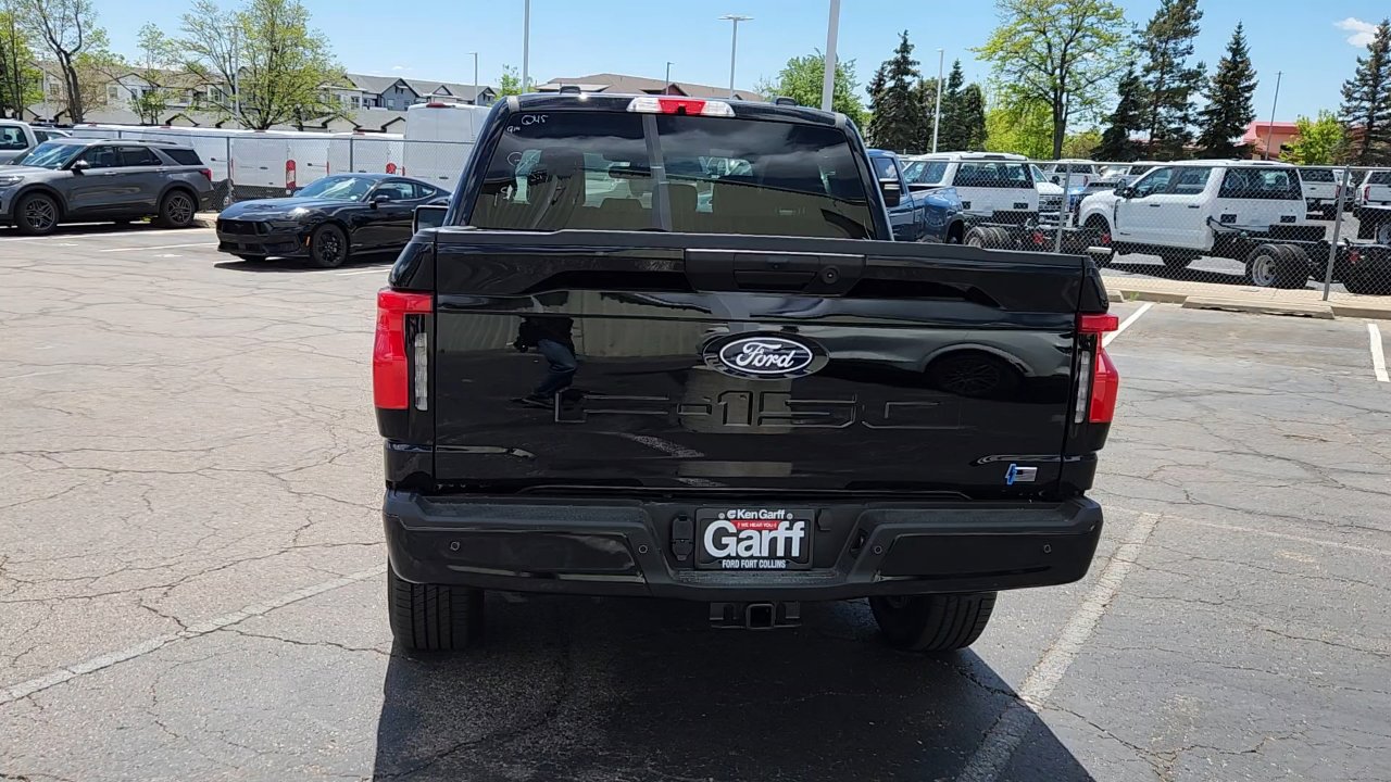 2025 Ford F-150 Lightning photo 7