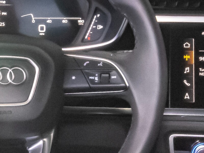 2024 Audi Q3 45 TFSI S line Premium photo 17